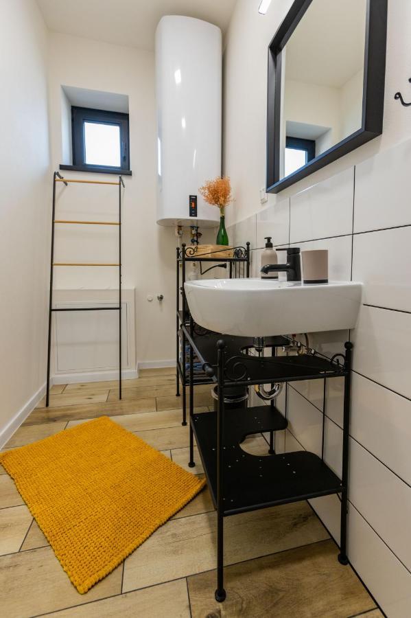 Sunny Apartment With Free Parking Зволен Экстерьер фото